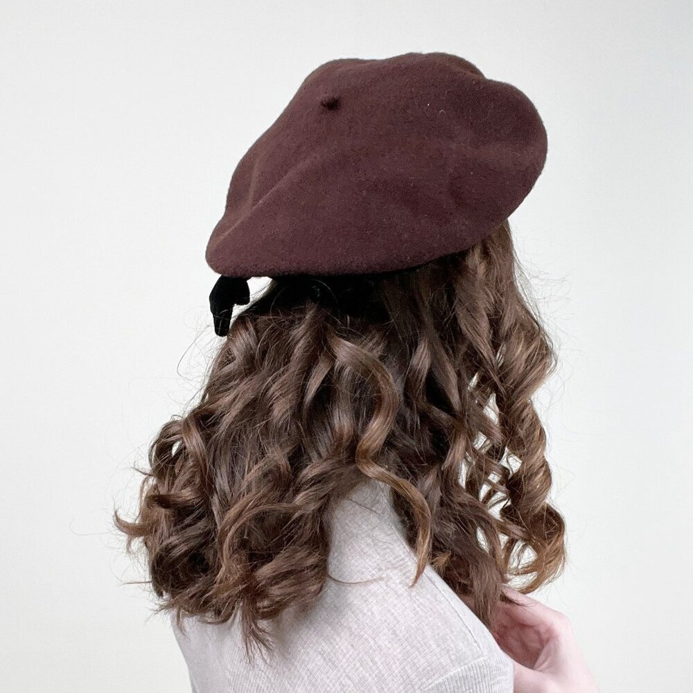 Vintage Beret Cap Hat Winter Velvet Wool Bow French European Preppy 70s 80s Euro